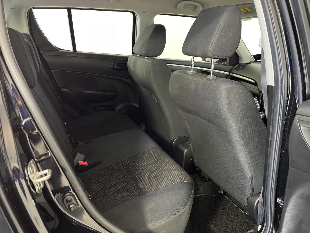 Photo '20' of Suzuki Swift Photo '20' of Suzuki Swift