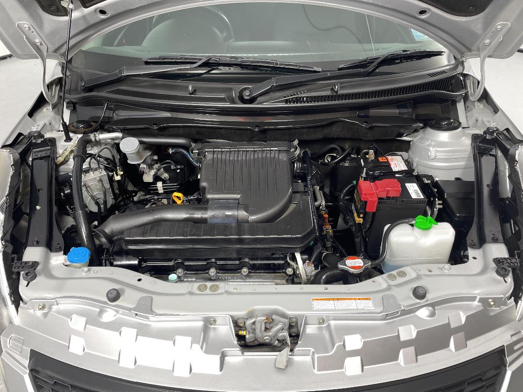 Photo '13' of Suzuki Swift