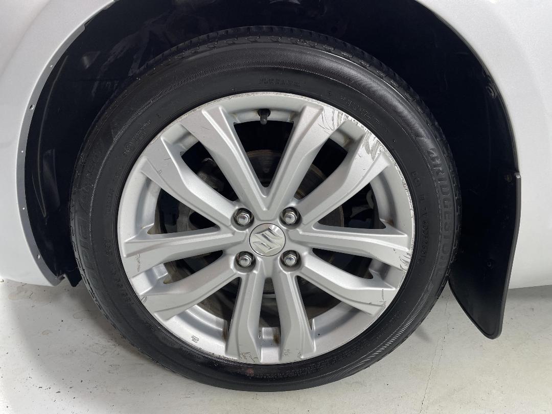 Photo '10' of Suzuki Swift