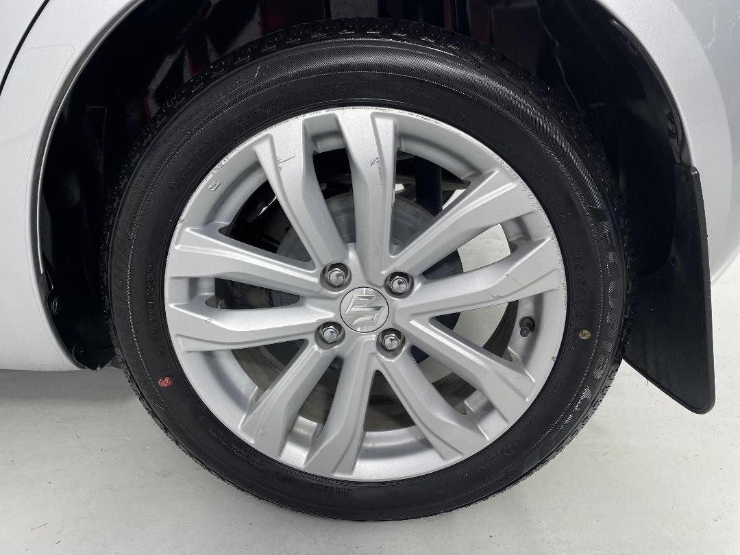 Photo '11' of Suzuki Swift