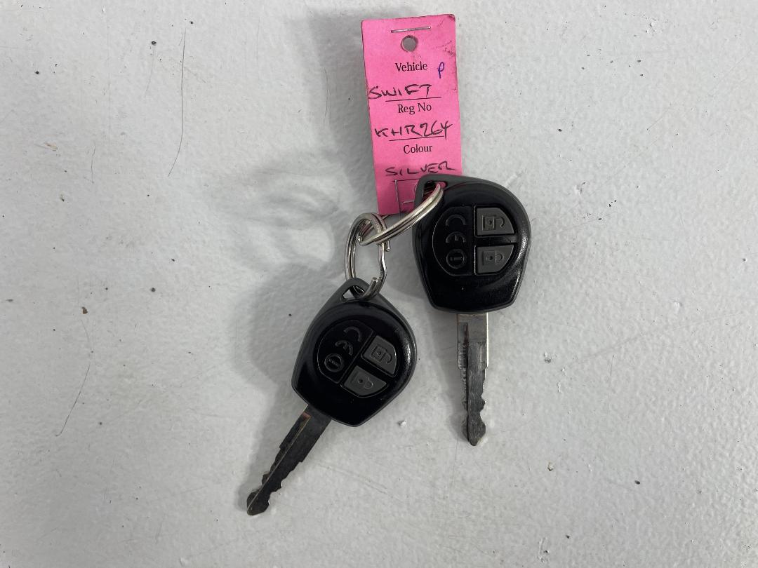 Photo '22' of Suzuki Swift