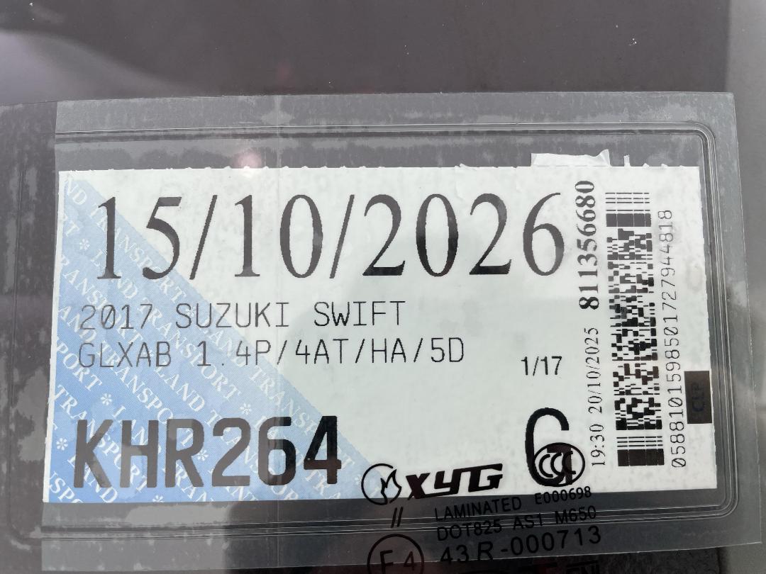 Photo '28' of Suzuki Swift