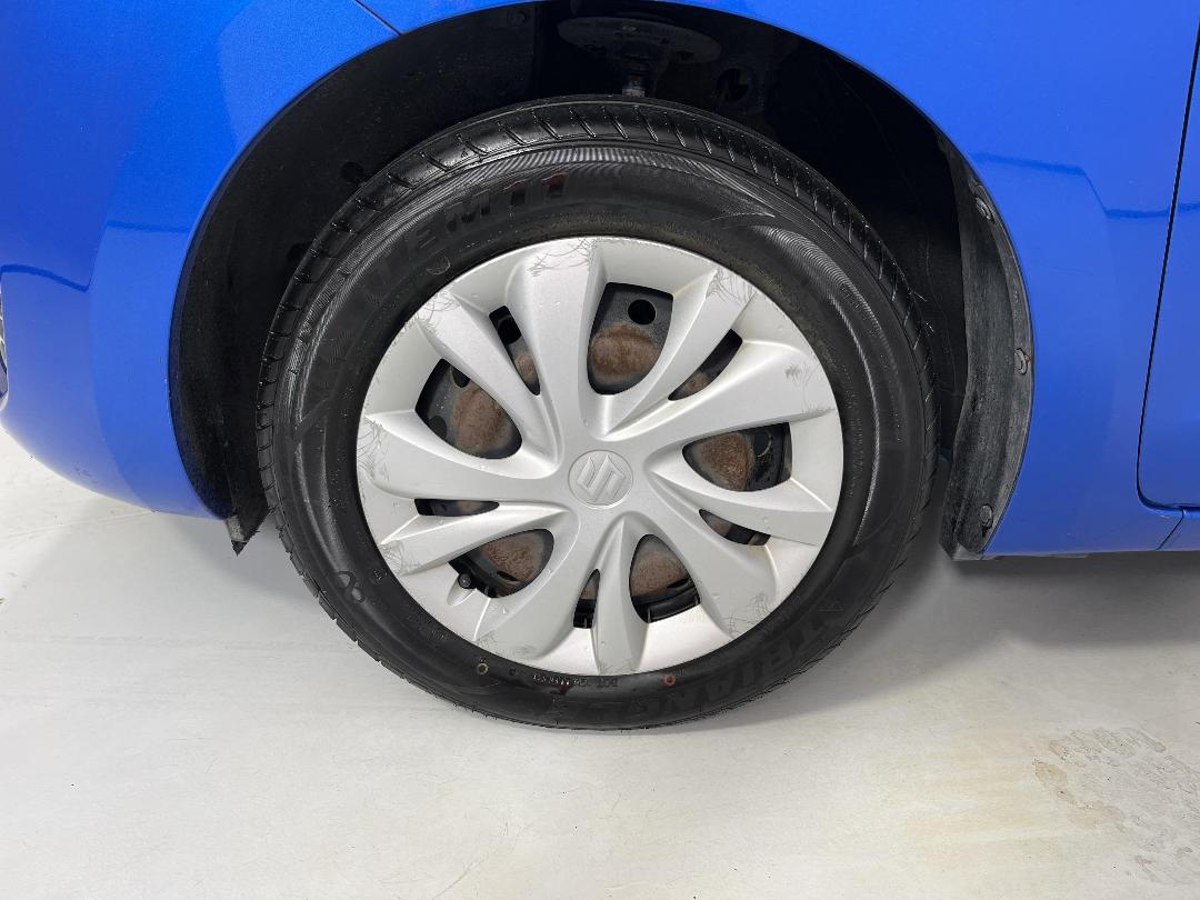 Photo '10' of Suzuki Swift