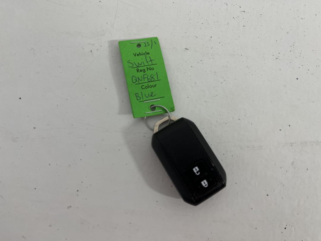 Photo '22' of Suzuki Swift