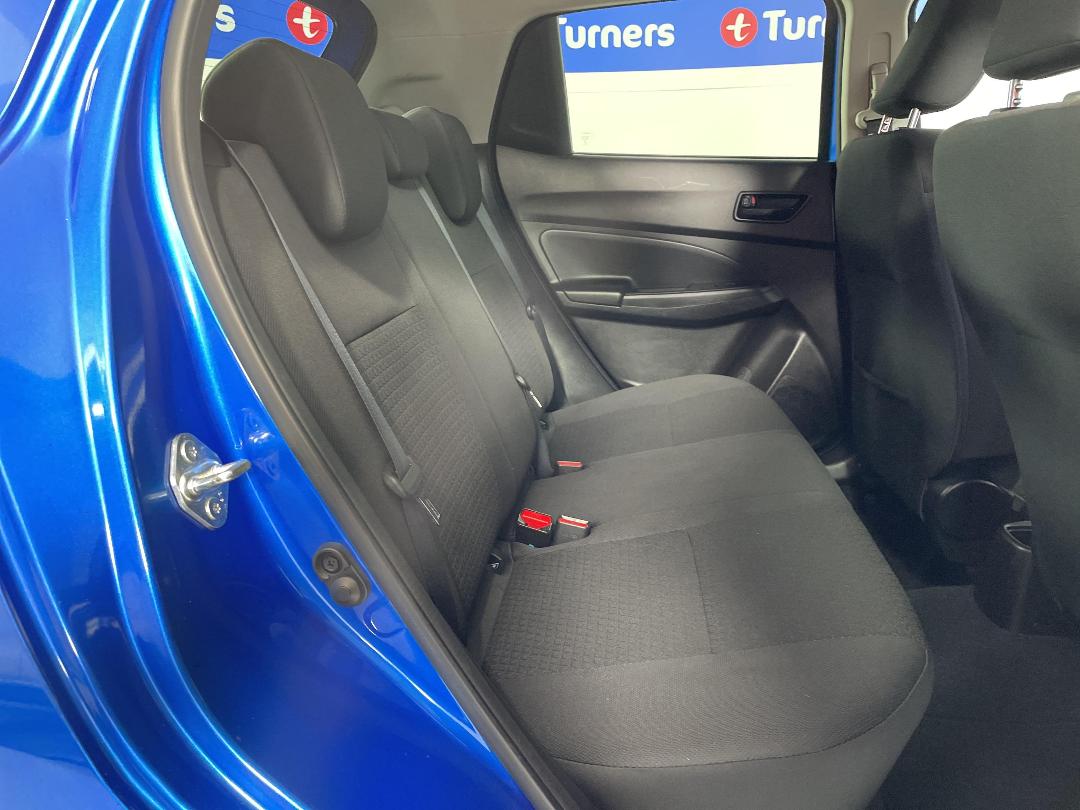 Photo '20' of Suzuki Swift