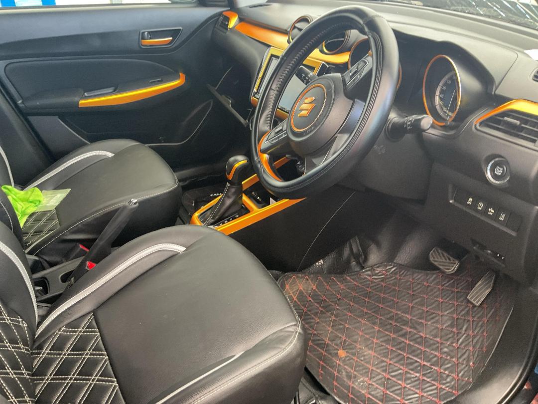 Photo '6' of Suzuki Swift