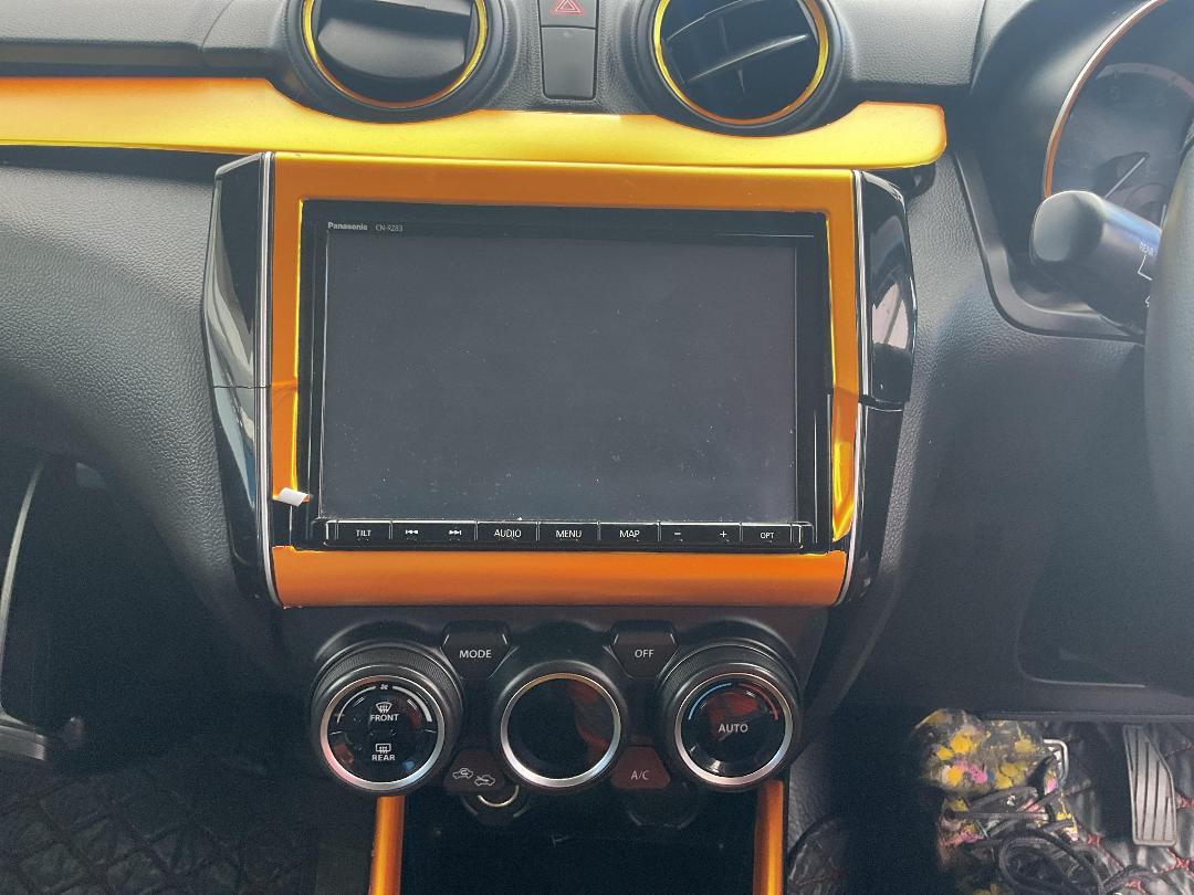 Photo '9' of Suzuki Swift