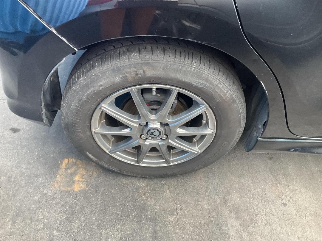 Photo '16' of Suzuki Swift