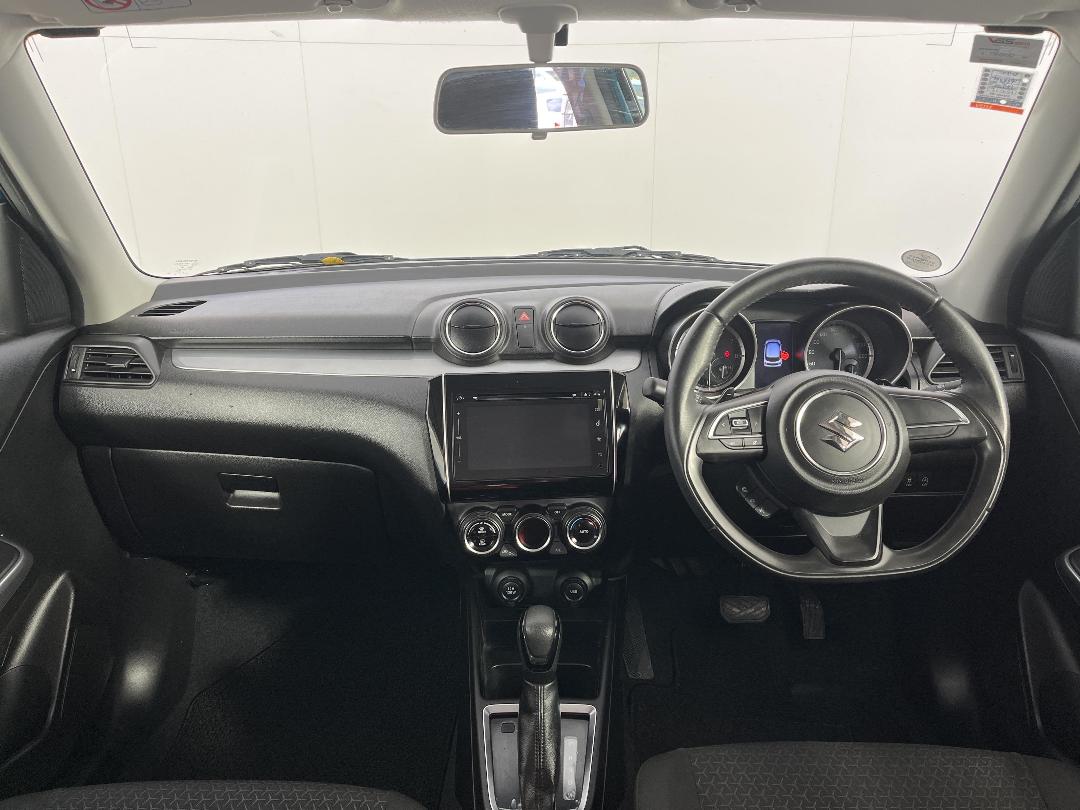 Photo '17' of Suzuki Swift