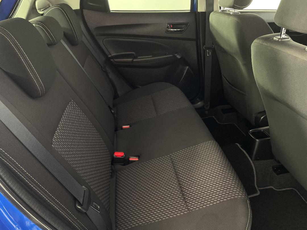 Photo '20' of Suzuki Swift Photo '20' of Suzuki Swift