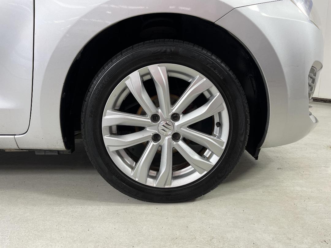 Photo '9' of Suzuki Swift Photo '9' of Suzuki Swift