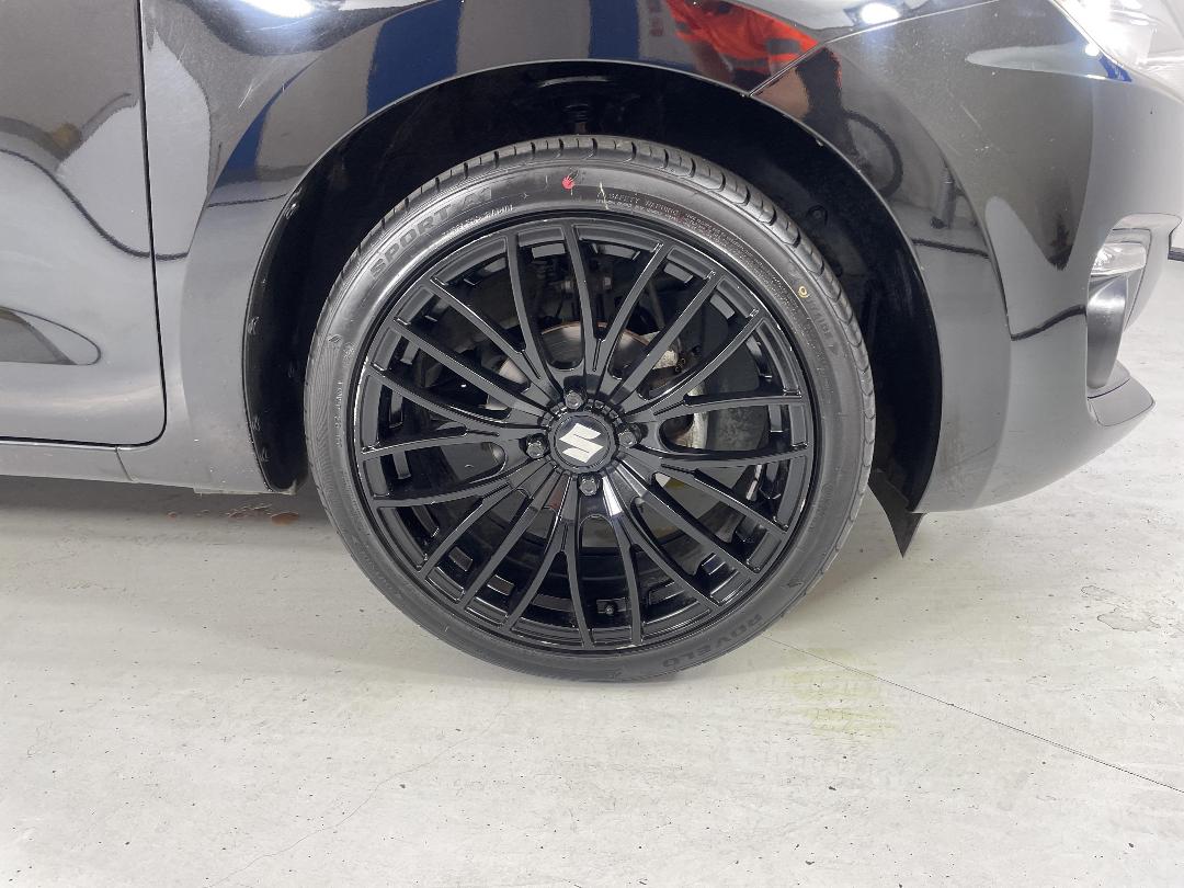 Photo '9' of Suzuki Swift Photo '9' of Suzuki Swift