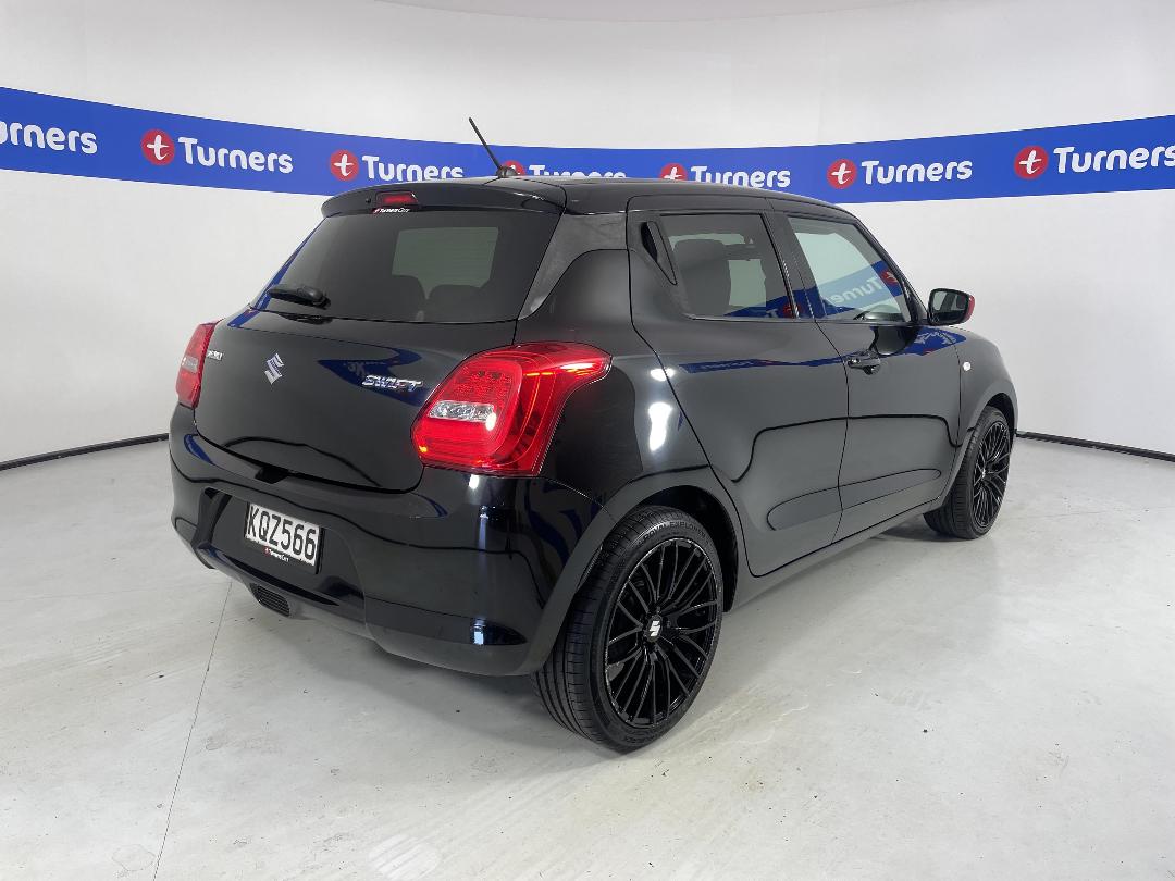 Photo '7' of Suzuki Swift Photo '7' of Suzuki Swift