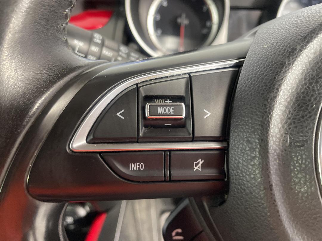 Photo '23' of Suzuki Swift Photo '23' of Suzuki Swift