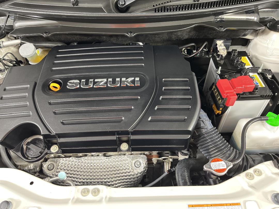 Photo '13' of Suzuki Swift