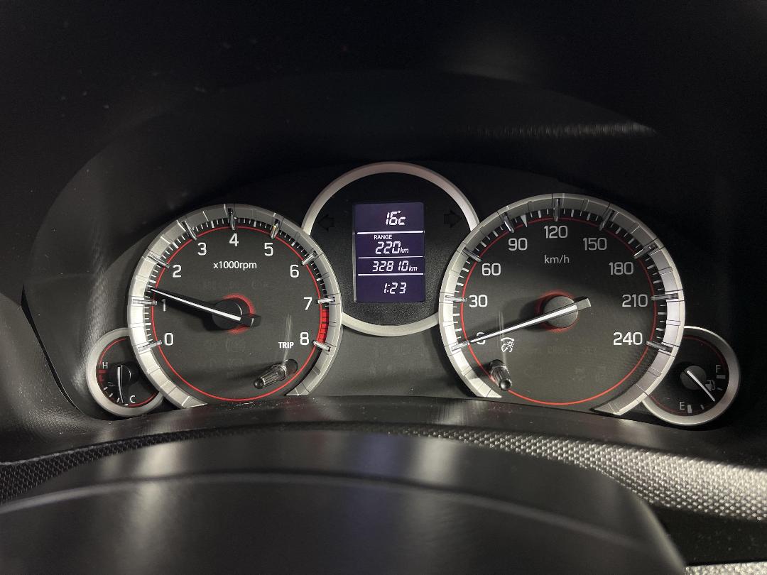 Photo '21' of Suzuki Swift