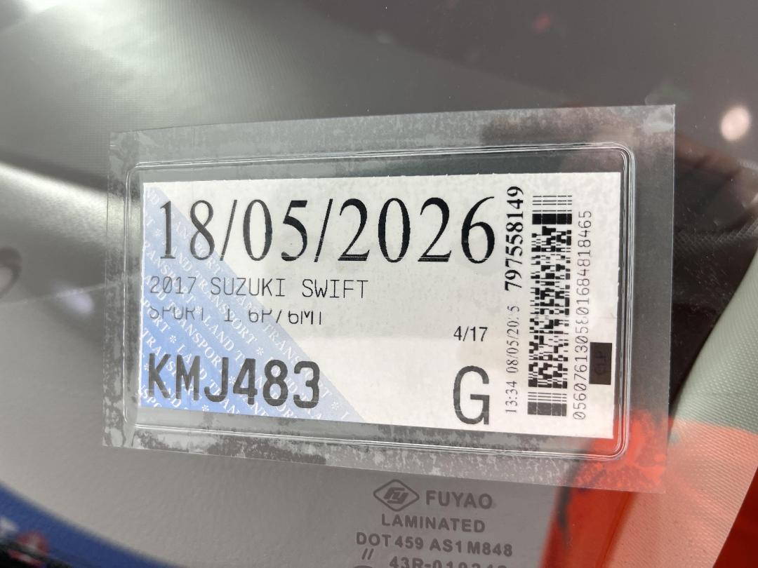 Photo '24' of Suzuki Swift