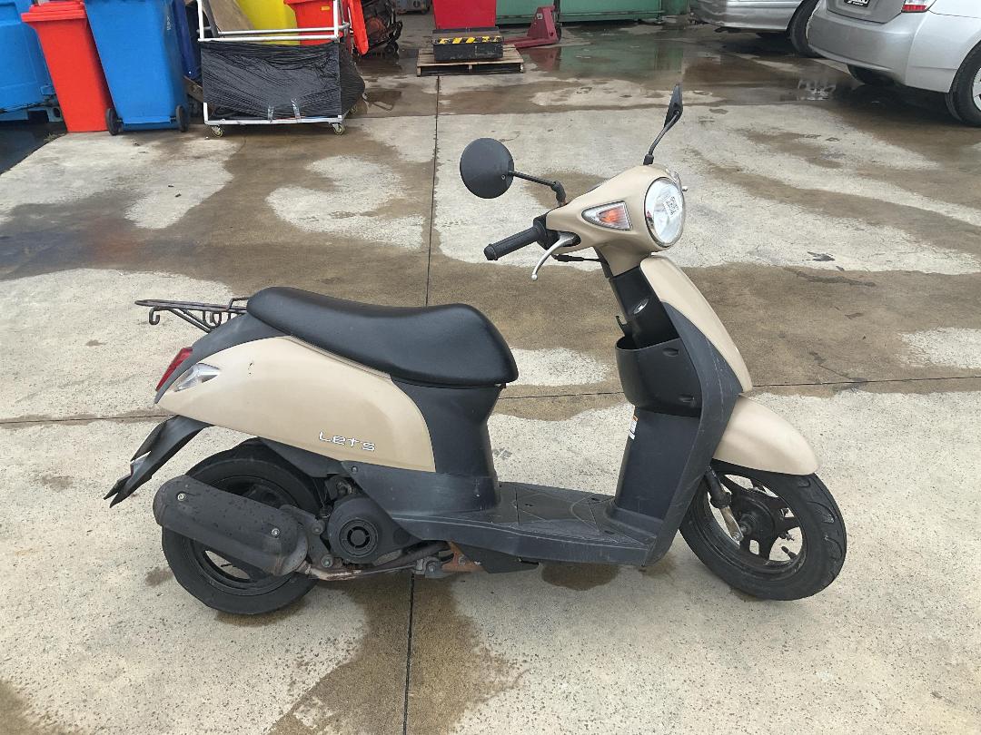 Photo '2' of Suzuki UZ50