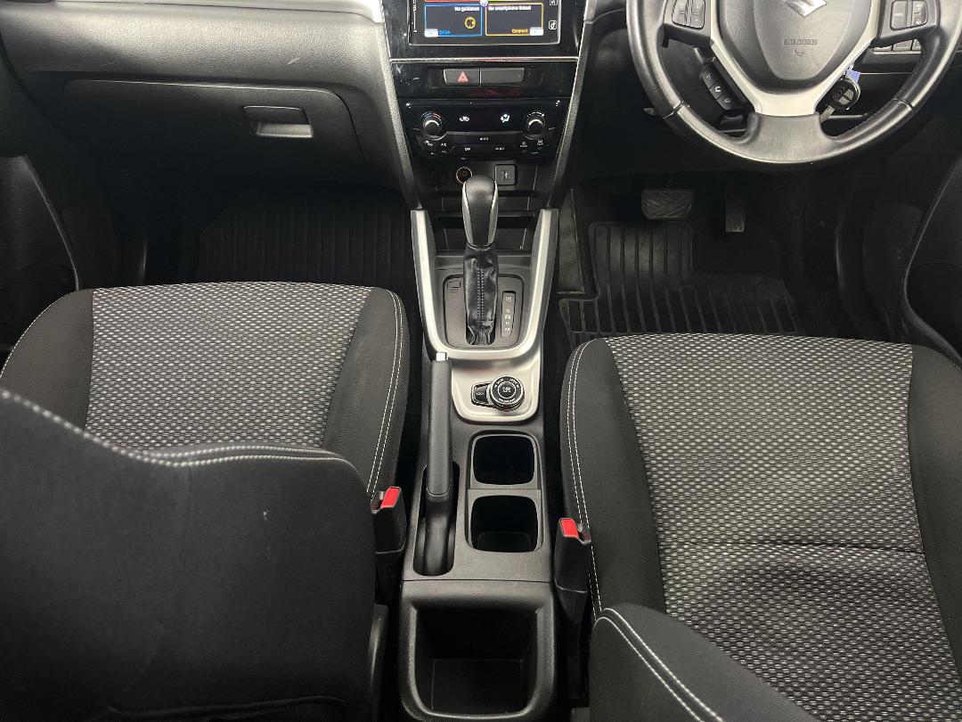 Photo '18' of Suzuki Vitara