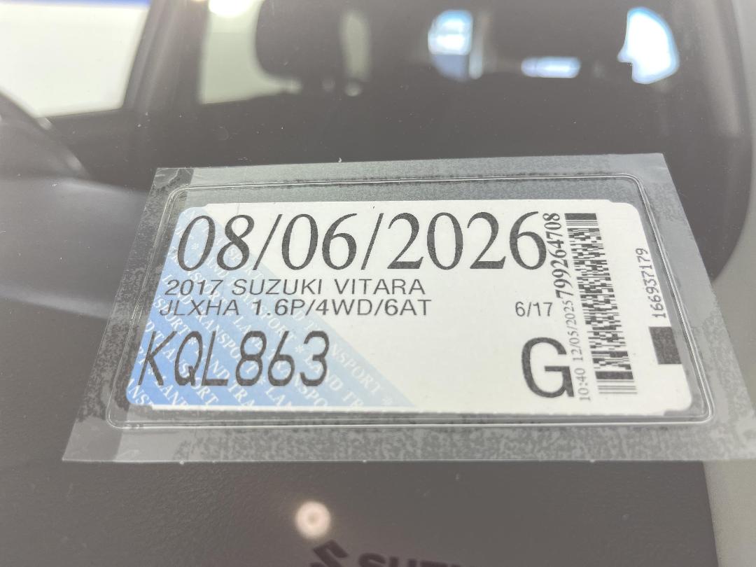 Photo '30' of Suzuki Vitara