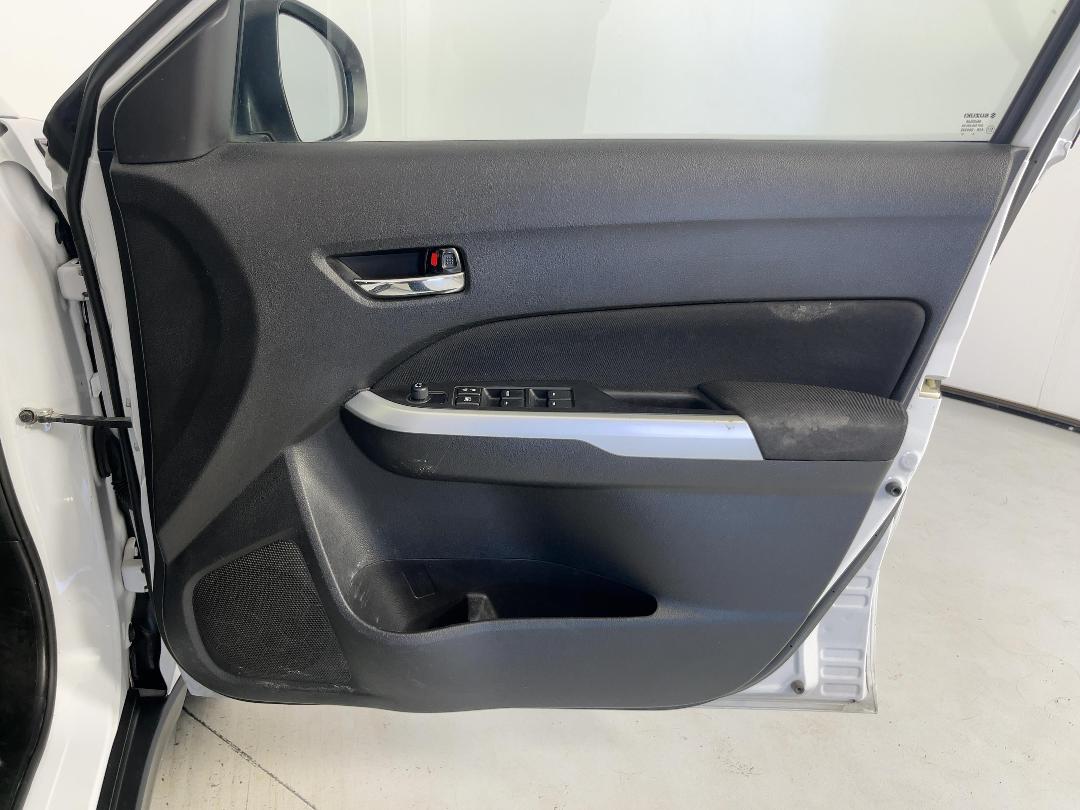 Photo '15' of Suzuki Vitara