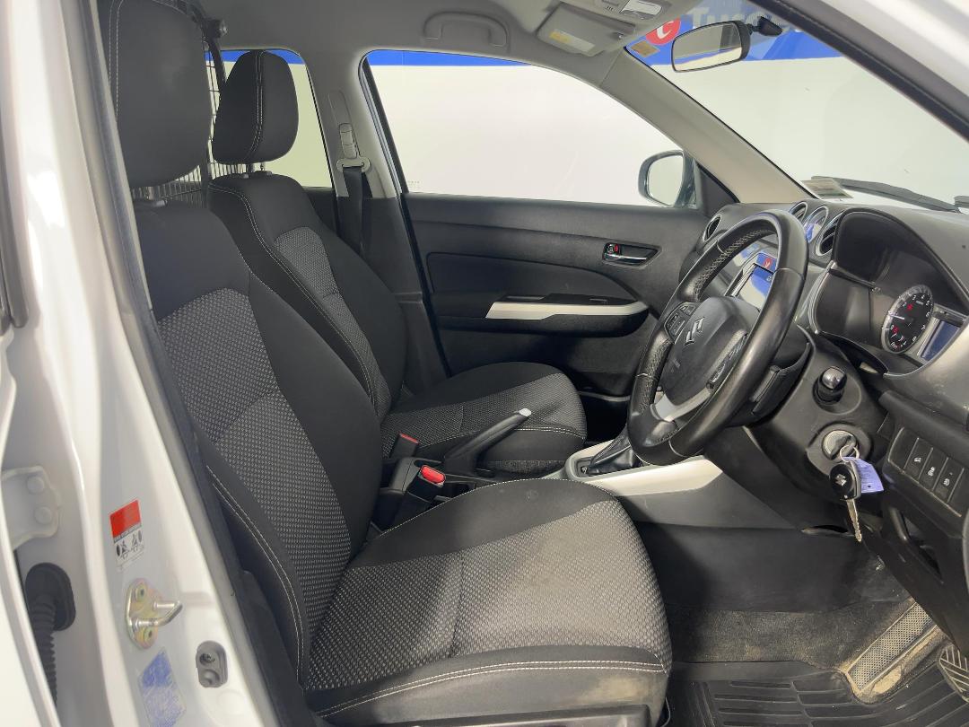 Photo '16' of Suzuki Vitara