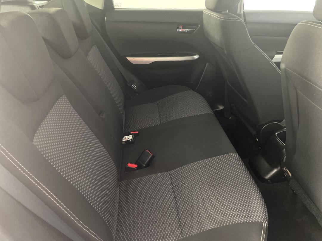 Photo '20' of Suzuki Vitara