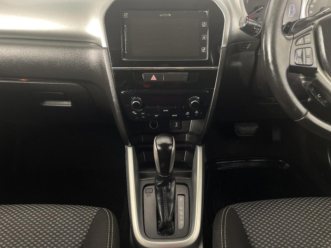 Photo '18' of Suzuki Vitara