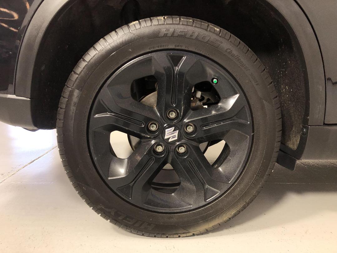 Photo '12' of Suzuki Vitara