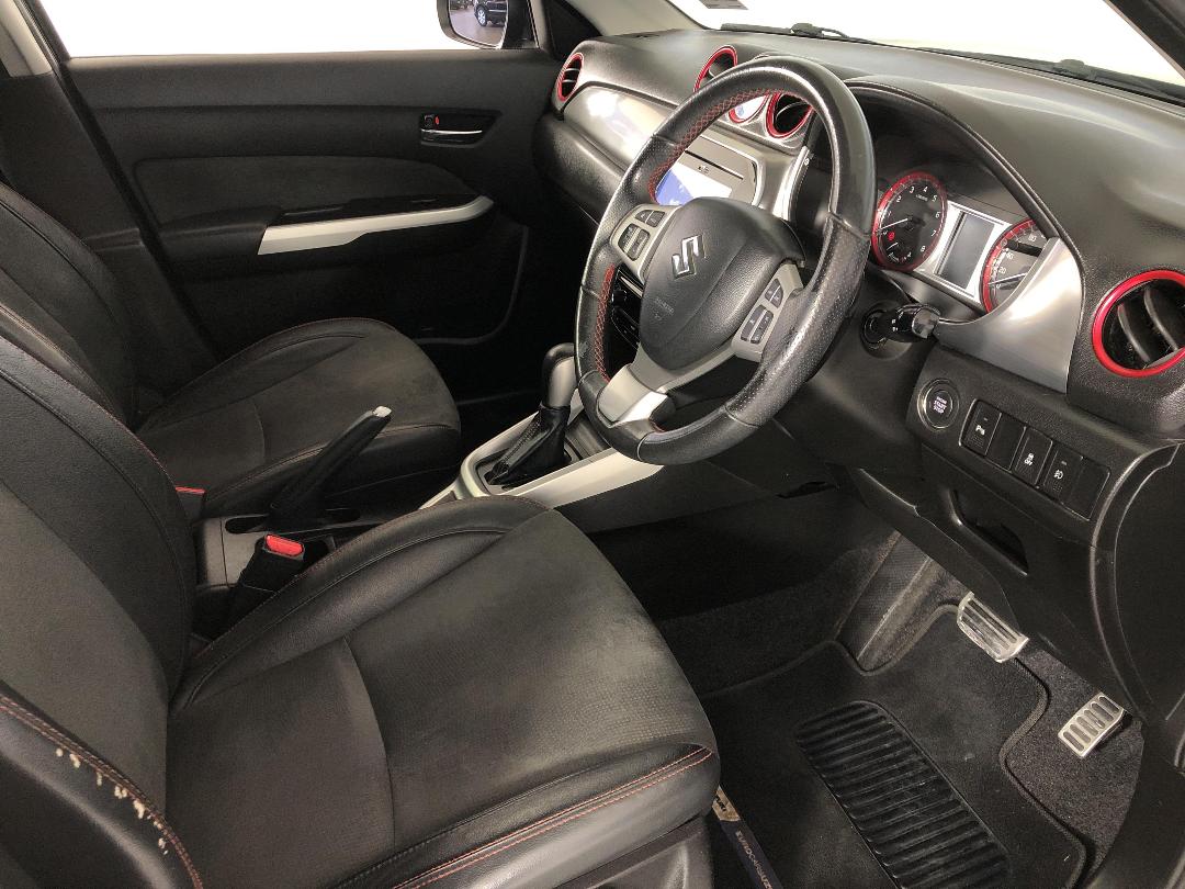 Photo '16' of Suzuki Vitara