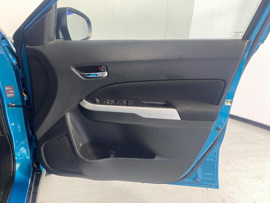 Photo '15' of Suzuki Vitara Photo '15' of Suzuki Vitara