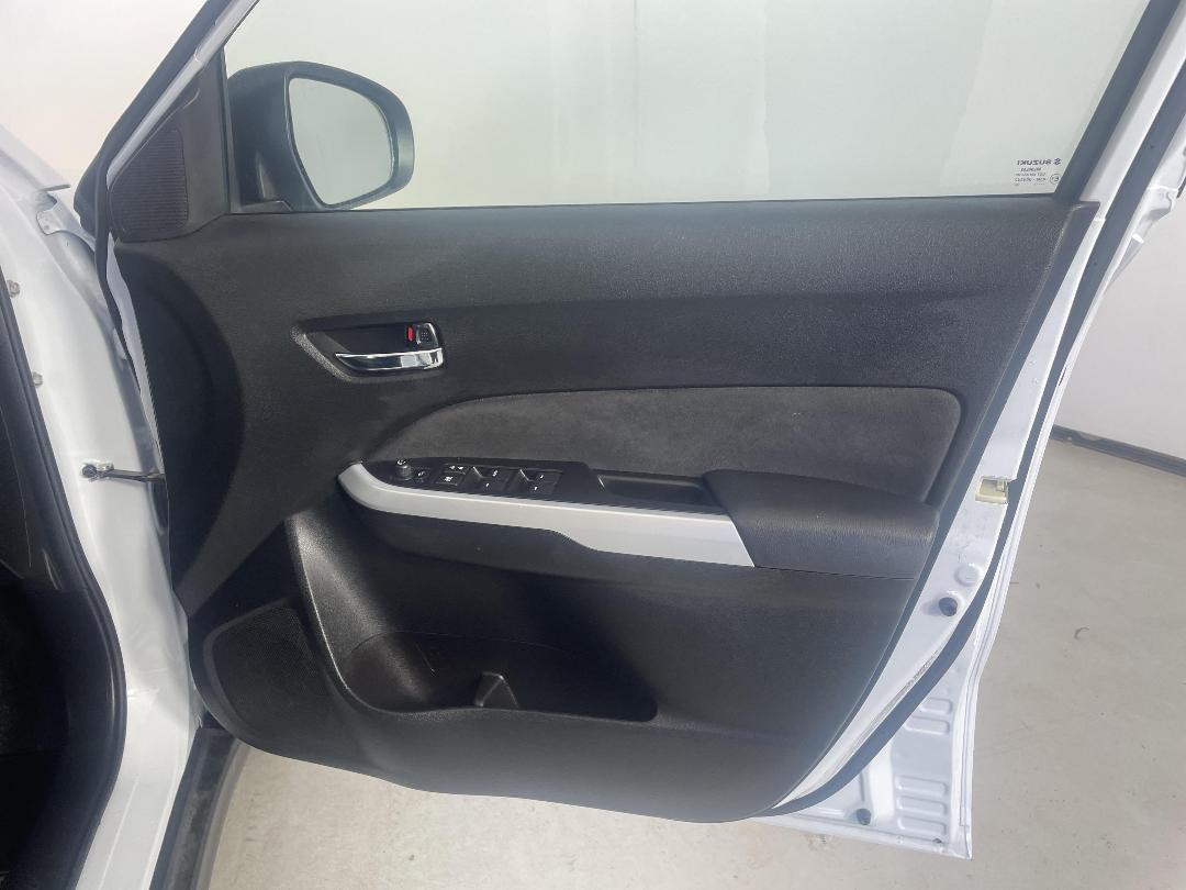 Photo '15' of Suzuki Vitara