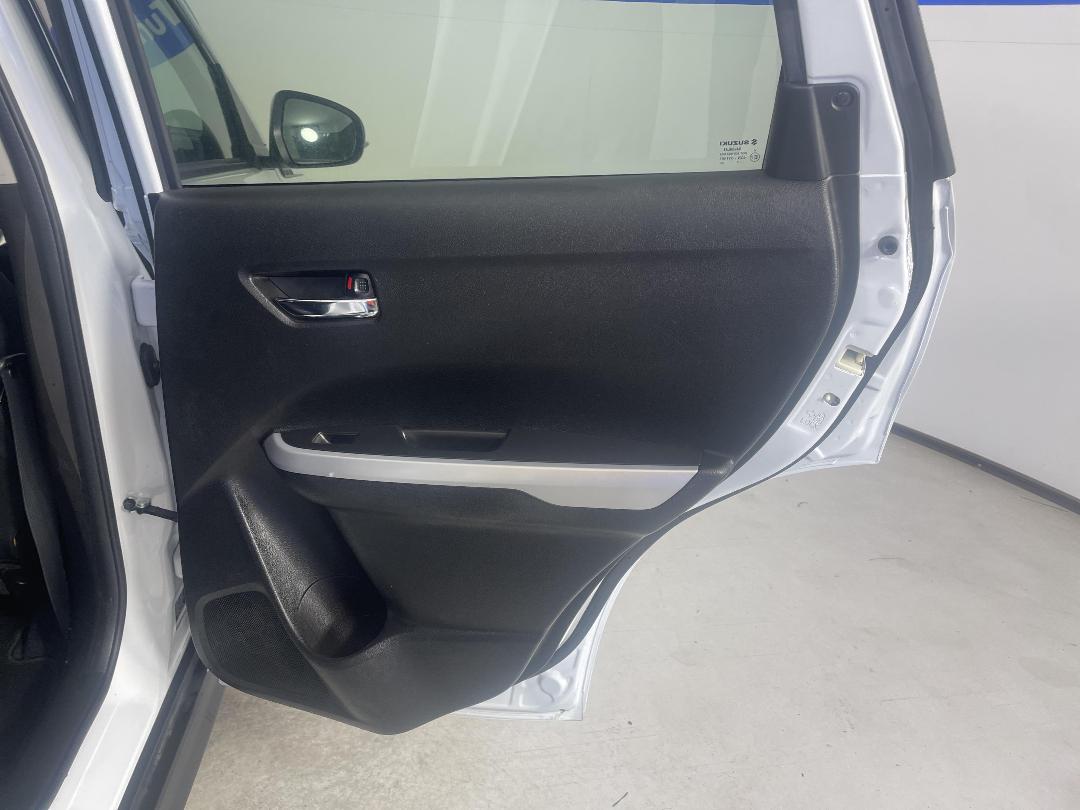 Photo '19' of Suzuki Vitara