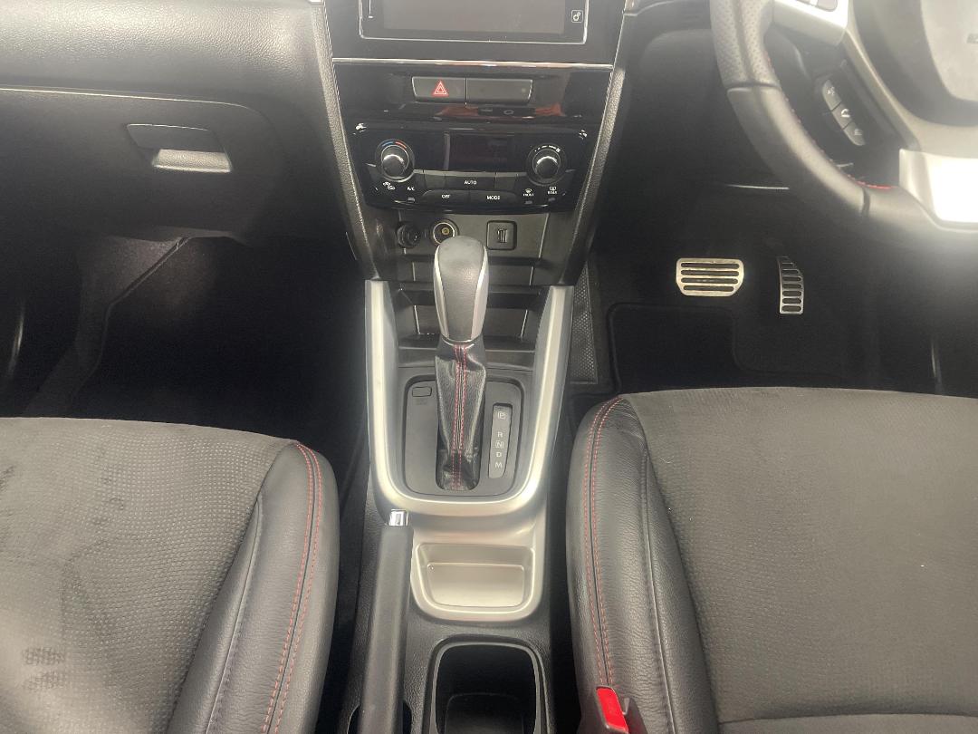 Photo '18' of Suzuki Vitara