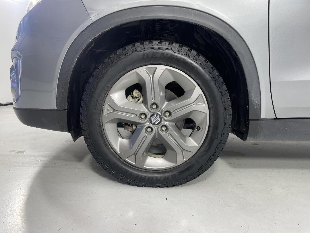 Photo '10' of Suzuki Vitara