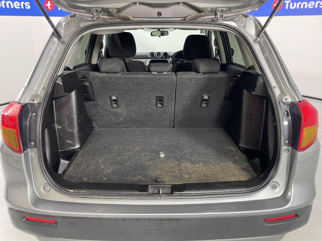 Photo '14' of Suzuki Vitara