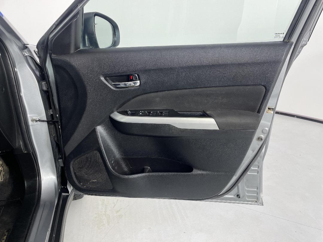 Photo '15' of Suzuki Vitara