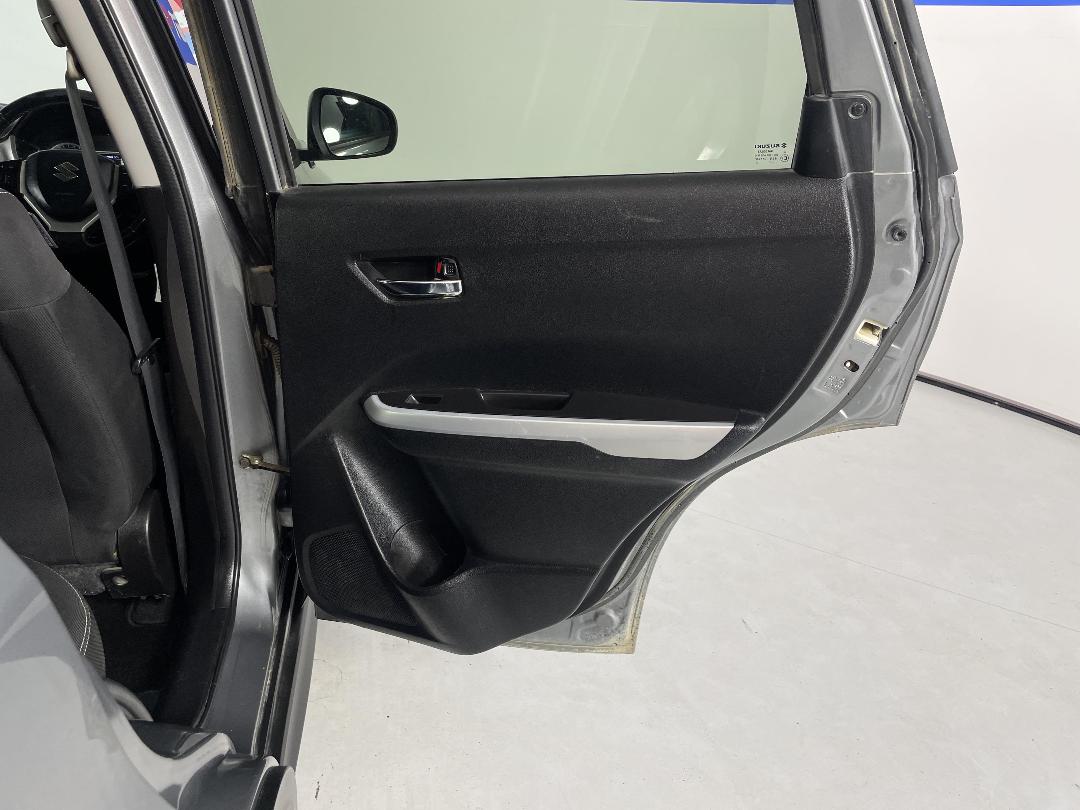 Photo '19' of Suzuki Vitara