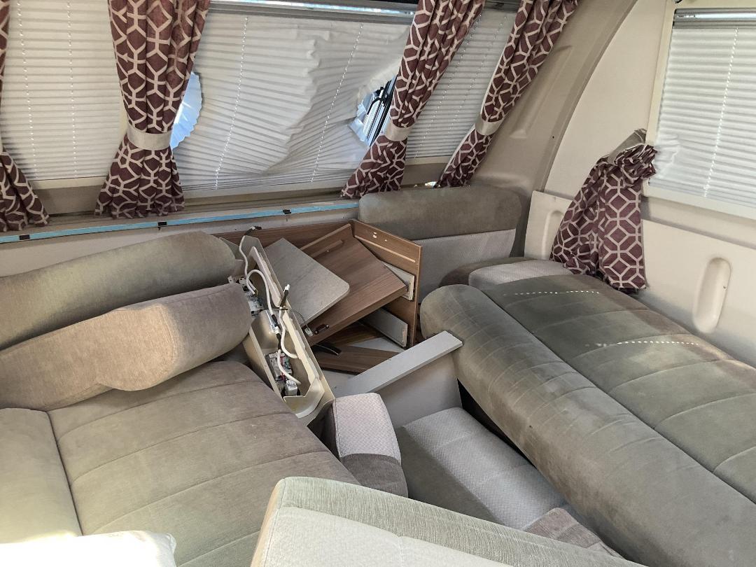 Photo '17' of Swift Conqueror 645 Caravan - Single