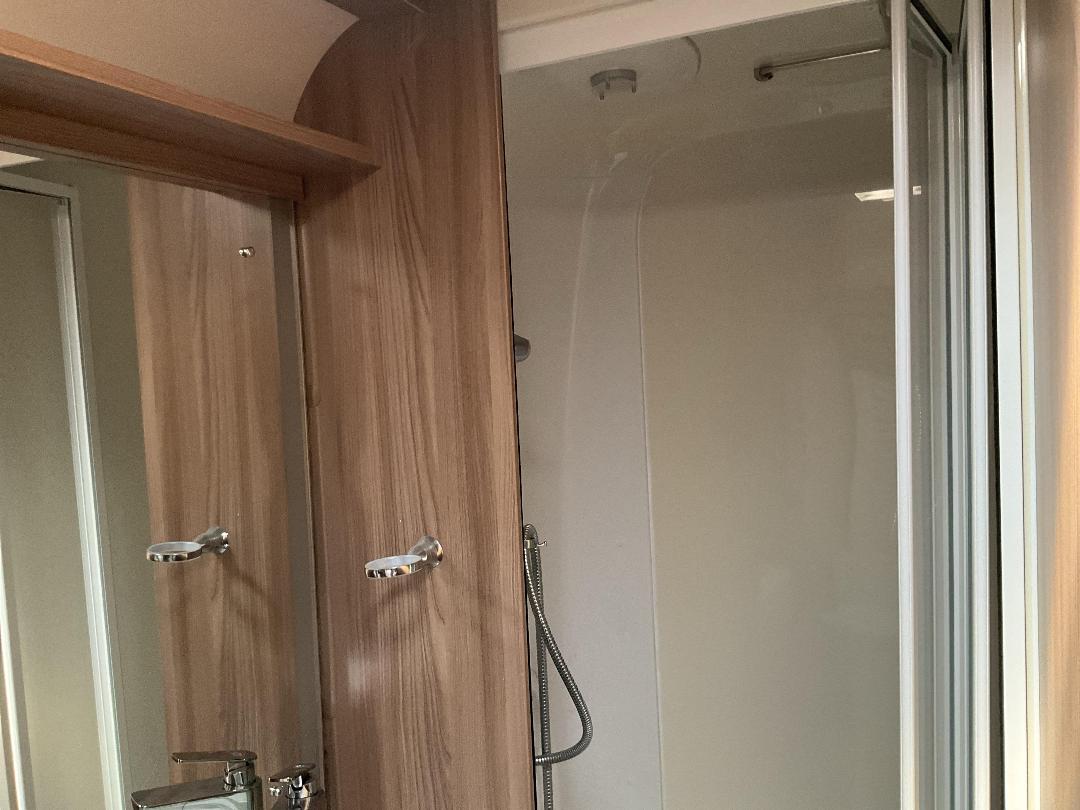 Photo '28' of Swift Conqueror 645 Caravan - Single