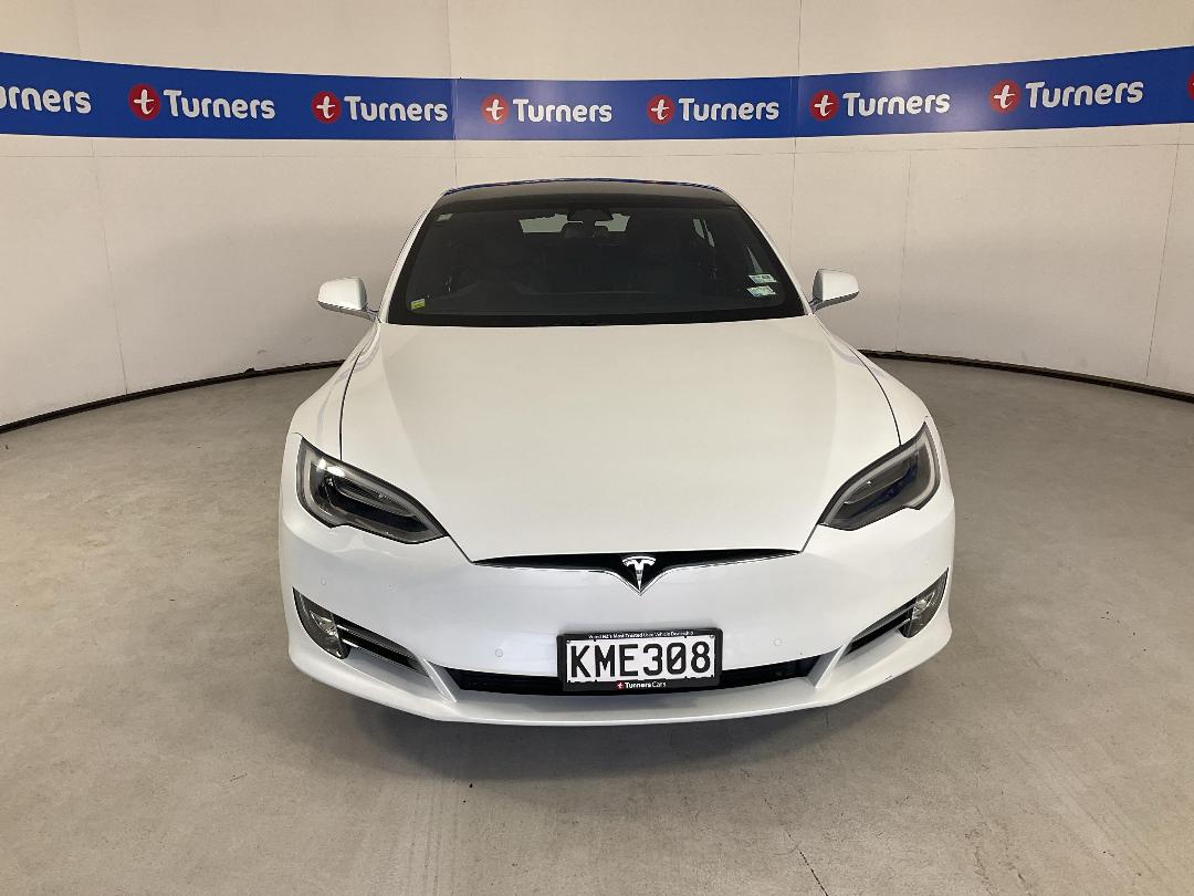 Photo '2' of Tesla Model S