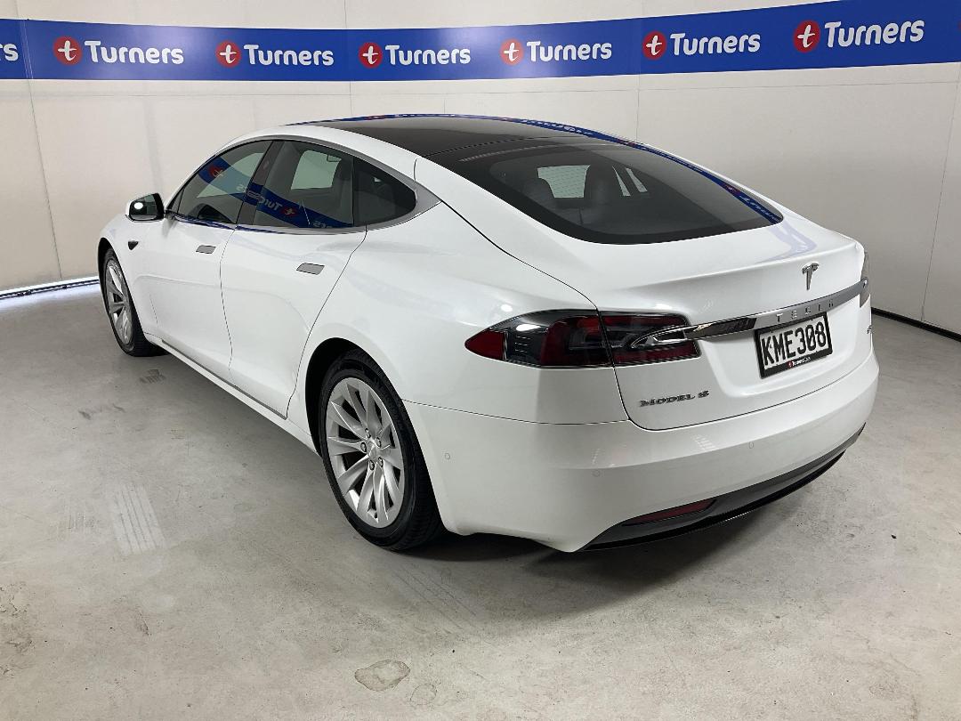 Photo '5' of Tesla Model S