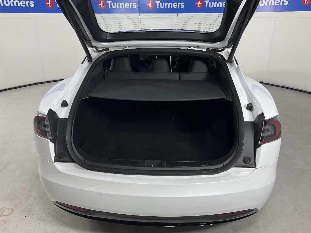 Photo '14' of Tesla Model S