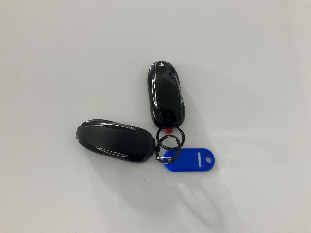 Photo '22' of Tesla Model S