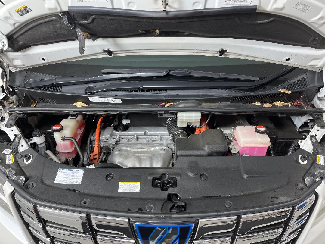 Photo '13' of Toyota Alphard Photo '13' of Toyota Alphard