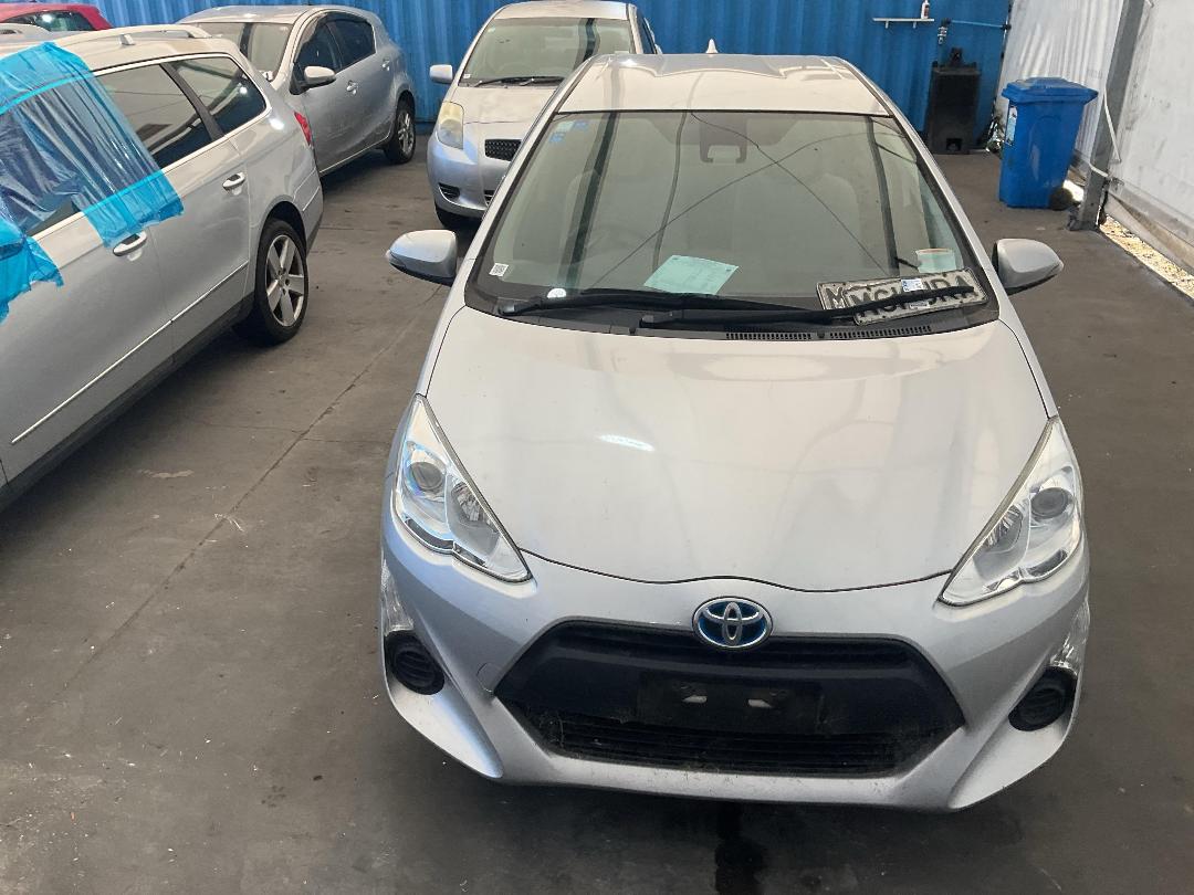 Photo '2' of Toyota Aqua