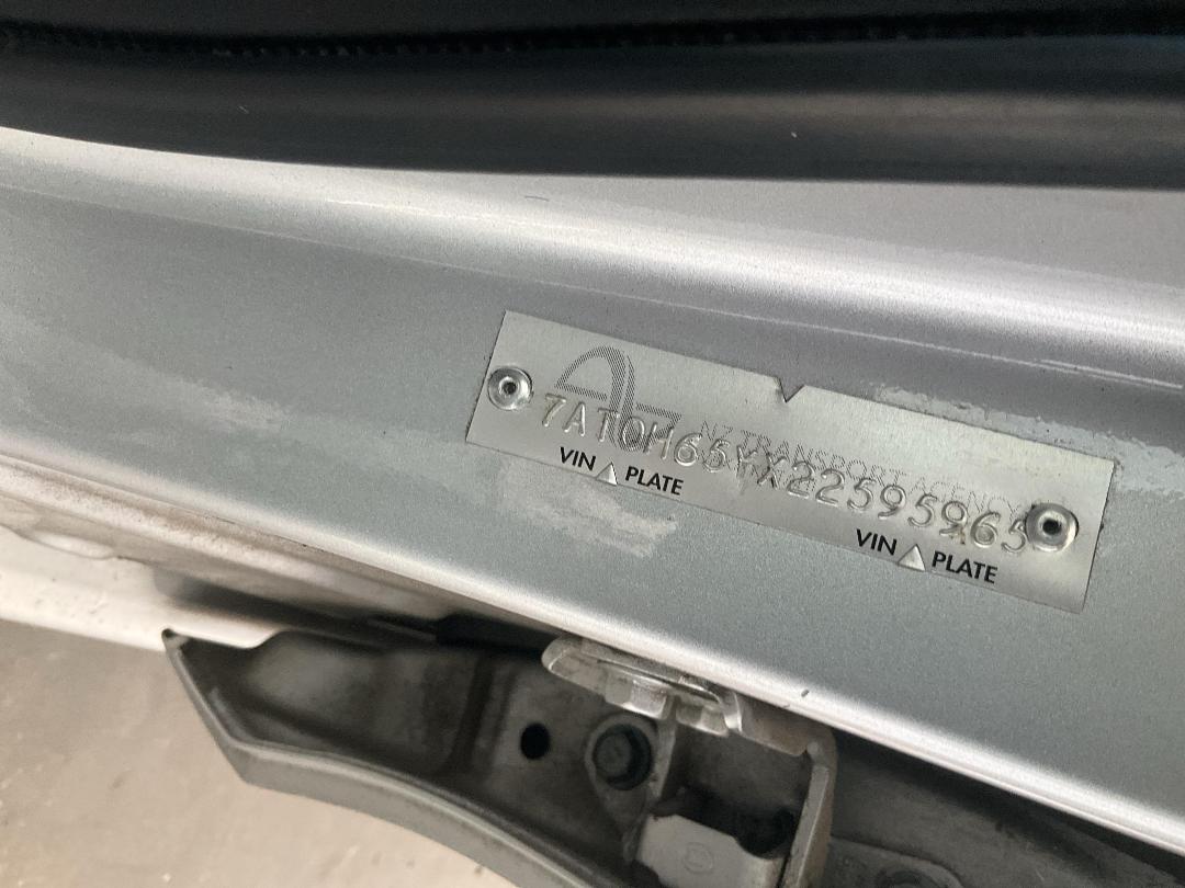 Photo '10' of Toyota Aqua