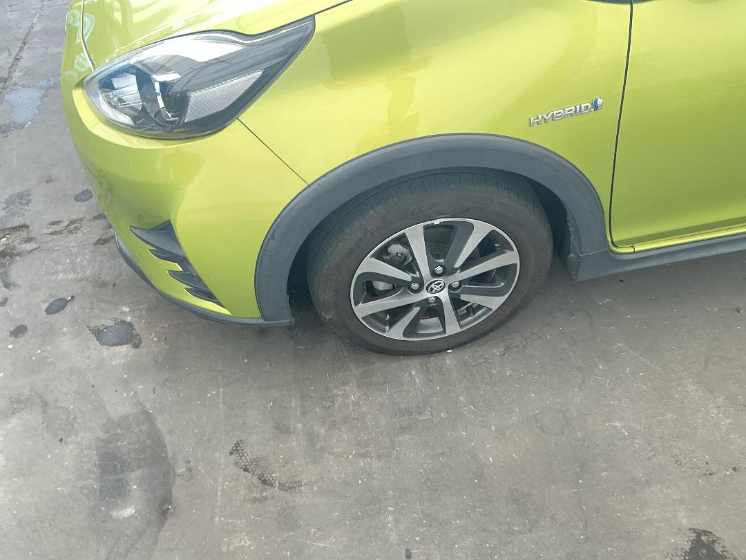 Photo '6' of Toyota Aqua Hybrid Photo '6' of Toyota Aqua Hybrid