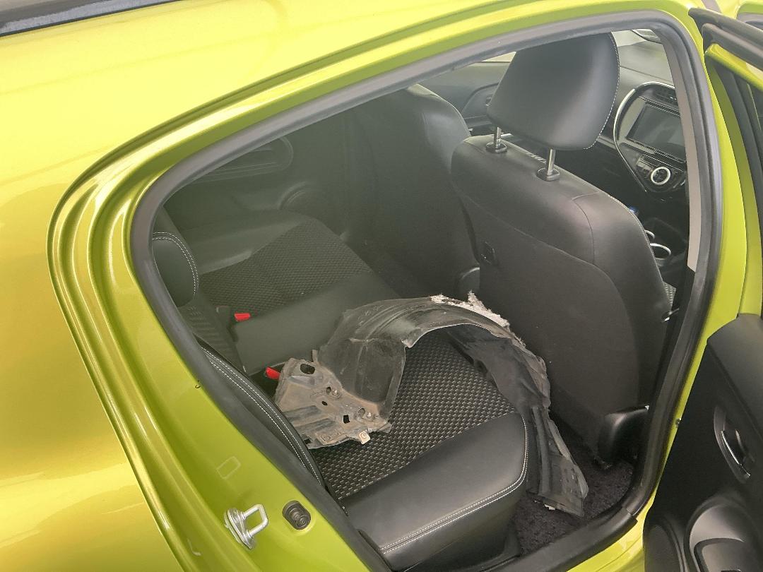 Photo '16' of Toyota Aqua Hybrid Photo '16' of Toyota Aqua Hybrid