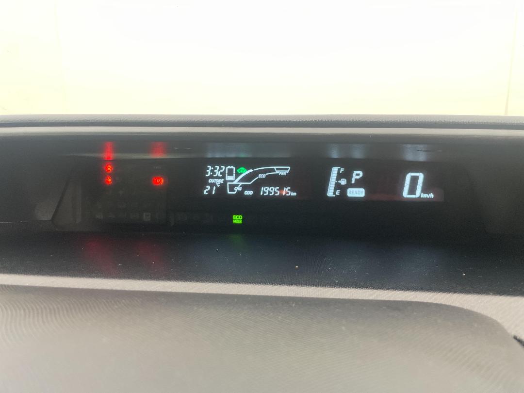 Photo '21' of Toyota Aqua Photo '21' of Toyota Aqua